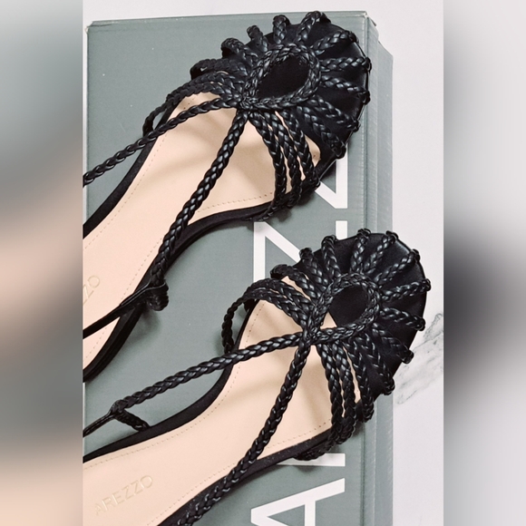 AREZZO PAOLA FLAT SANDALS COLOR BLACK SIZE 7B NEW WITH BOX. MADE IN BRAZIL. - Picture 9 of 10